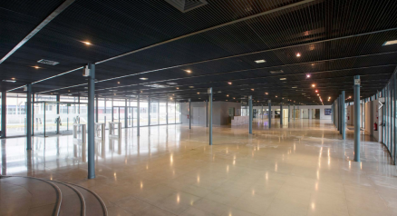 CENTRO DE CONGRESOS hall de cristal